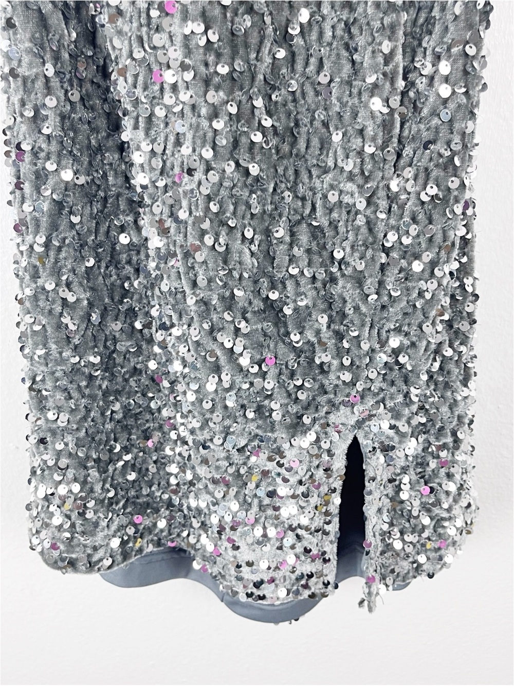 SELFIE LESLIE Gray Sequins Halter Top Low Back Mini Dress Medium Party Date Boho - Picture 10 of 11